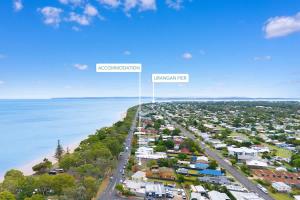 Gambar di galeri bagi Torquay Beachfront Townhouse di Torquay