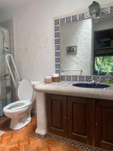 Imagen de la galería de Casa San Pablo, en Valle de Bravo 39 fotos más