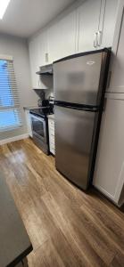 Køkken eller tekøkken på Amazing 2bdr Huntington Beach Home