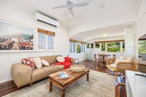 Gallery image of Blush Beach Shack- Stones throw to Beaches in Torquay