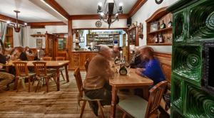 Restaurace v ubytování Gasthof zum Weißen Lamm