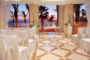 Area soggiorno di Alexander The Great Beach Hotel