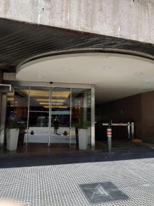 Η πρόσοψη ή η είσοδος του Departamento en Torre de Microcentro +7 φωτογραφίες