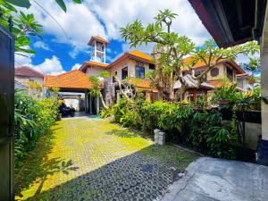Κήπος έξω από το Soluna Homestay Bali
