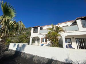 Το κτήριο όπου στεγάζεται  το διαμέρισμα