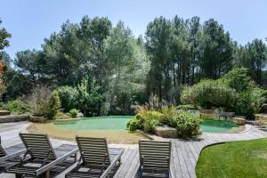 Κήπος έξω από το Villa Clara luxery house on Pont Royal Golf