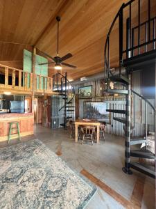 Køkken eller tekøkken på Center Stage Yellow Rose Canyon