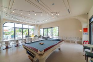 Biliár nebo kulečník v ubytování MARE MONTI villa&hotel
