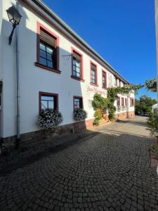 Το κτήριο όπου στεγάζεται  το ξενοδοχείο