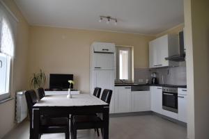 Kuchyňa alebo kuchynka v ubytovaní Apartment Antunovic