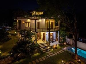 Πισίνα στο ή κοντά στο Villa Sathkara