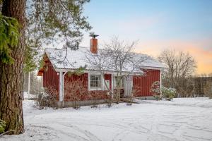 Το Puutarhatalo, terassi ja sauna - Finnoo, Espoo τον χειμώνα