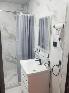 Afbeelding uit fotogalerij van Pandora Hotel in Muruntau