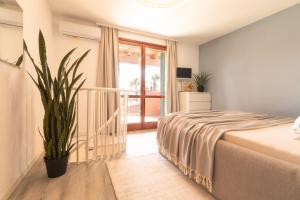 Ένα ή περισσότερα κρεβάτια σε δωμάτιο στο Exclusive Pool Access, 2 floors, Balcony View, Parking +22 φωτογραφίες