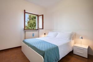 Una cama o camas en una habitación de Apartment Noal 16 fotos más