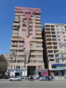 Το κτήριο όπου στεγάζεται  το διαμέρισμα