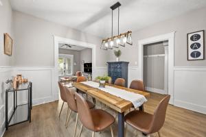 Fotografie z fotogalerie ubytování Louisville Haven With BBQ Fire Pit & Private Yard v destinaci Louisville