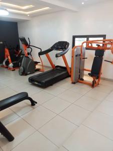 Centrul de fitness și/sau facilități de fitness de la luxury two bedrooms apartment