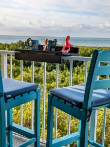 Un balcón o terraza en Ocean Oasis at Ocean Pointe