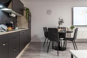 Kuchyň nebo kuchyňský kout v ubytování Holiday&Stay, Apartment Stay, Küche, 85Zoll TV, WLAN