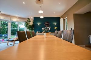 Konferenční prostory v ubytování Le Gîte de Bronromme - villa 5 chambres 9p