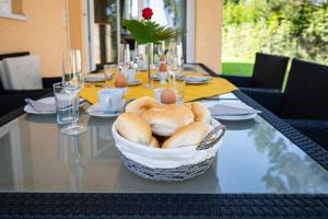 Fotografie z fotogalerie ubytování EHM Elegantes Design Apartment zwischen Linz&Wels v destinaci Pucking