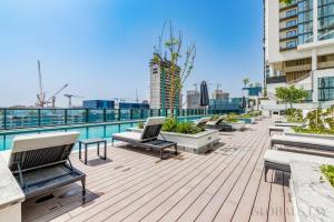 Bazén v ubytování GLOBALSTAY The Crest Tower C Apartments nebo v jeho okolí