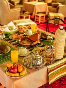 Makanan di atau berdekatan perkhemahan mewah