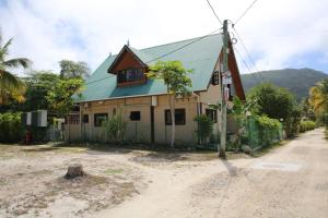 Vue générale sur la montagne ou vue sur la montagne depuis la maison d'hôtes