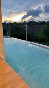Πισίνα στο ή κοντά στο Hill Jai Poolvilla Khao Kho