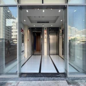 Imagen de la galería de Premier 2-bedroom Lifeline apartment with free Parking, en Abu Dabi