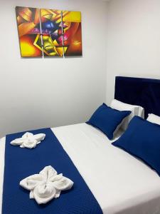 Katil atau katil-katil dalam bilik di Luxe & Central Premium Amenities Self Check-in +40 gambar