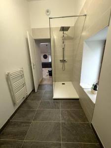Ένα μπάνιο στο Gamay - Logement 4 personnes en coeur de village By Primo