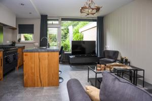 ครัวหรือมุมครัวของ Veluwe Nature Cottage for 2 people I Luxury kitchen