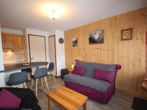 Χώρος καθιστικού στο Charmant studio cabine avec balcon et garage à Hauteluce - FR-1-293-139