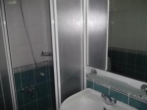 Ein Badezimmer in der Unterkunft Antik Ridvan Hotel