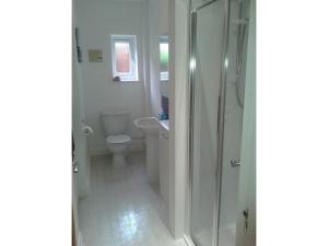 Bilik mandi di Bancroft Apartment