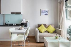 Istumisnurk majutusasutuses Nimman Center Mountain View With Rooftop Pool