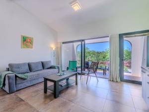 Posezení v ubytování Apartment Suites Sunny Hill-6 by Interhome