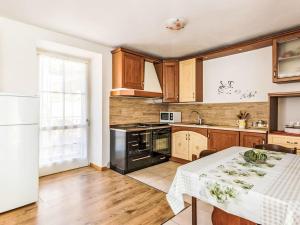 Kuchyň nebo kuchyňský kout v ubytování Apartment Relax tra i Monti by Interhome + 21 fotografií