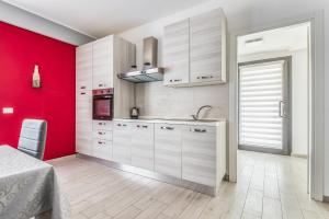 Gallery image of Modern Terrace Apartments - Milano & Rho Fiera in Bareggio +12 photos