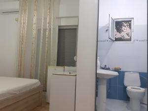 Ένα μπάνιο στο Mino's House