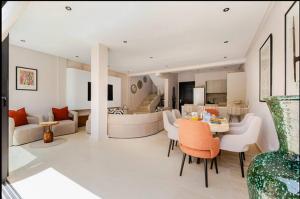 Posezení v ubytování Villa Dar Moumoune à Marrakech, piscine chauffée en option