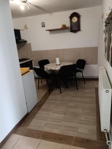 Dapur atau dapur kecil di Five C's APARTMENT +6 gambar