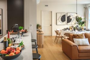 Φαγητό σε αυτό το διαμέρισμα ή κάπου εκεί κοντά