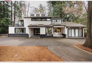 Το κτήριο όπου στεγάζεται  το δωμάτιο σε οικογενειακή κατοικία