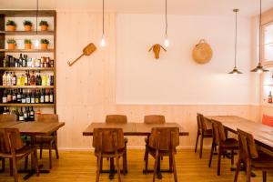 Hostal La Creu italokat is kínál