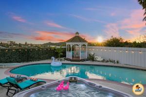 Πισίνα στο ή κοντά στο Relax & Recharge Epic, Views, Pool Games!