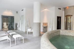 Fotografia z galérie ubytovania Hotel Acquaviva Del Garda v destinácii Desenzano del Garda