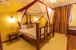 Ένα ή περισσότερα κρεβάτια σε δωμάτιο στο Black Stone Beach Resort +51 φωτογραφίες